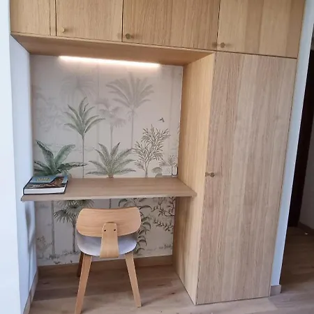 50m2 Renove, Parking, Plages A 250m, Quartier Pointe Croisette * Cannes