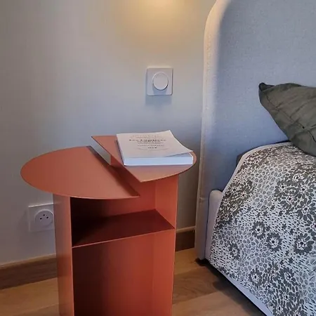 Renovated T2, Pkg, Walking Beaches, Palm