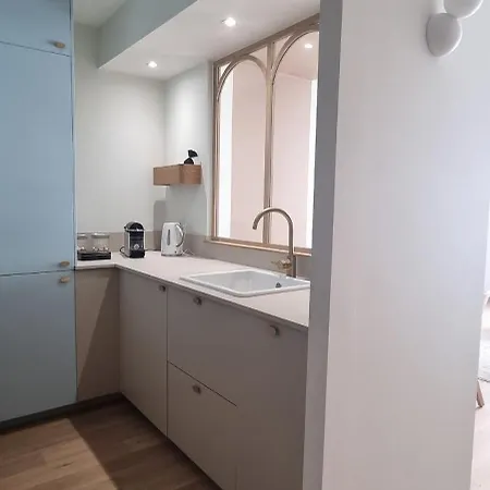 Apartment Renovated T2, Pkg, Walking Beaches, Palm
